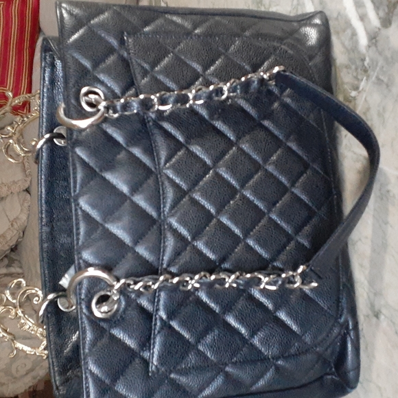 Chanel Bag Grand shopping tote - Picture 4 of 10